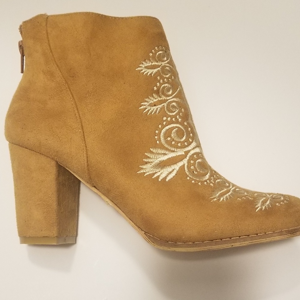 Ankle Boot (New)